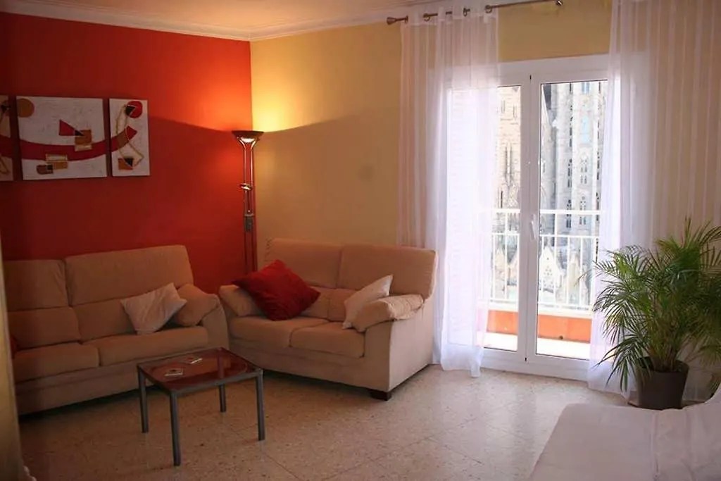 Amazing Views Of Sagrada Familia Apartment Barcelona